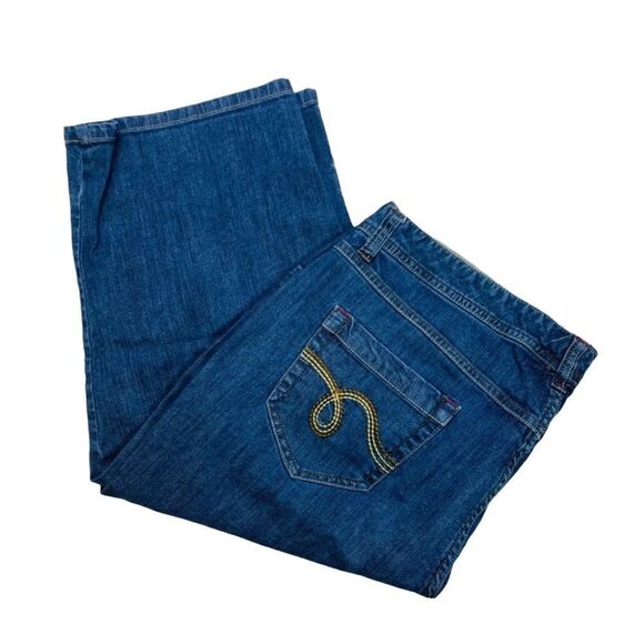 10/$25🦋 Smith's Medium Wash Denim Capris - Size 16 - Picture 3 of 12